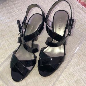 Black Ann Taylor heel